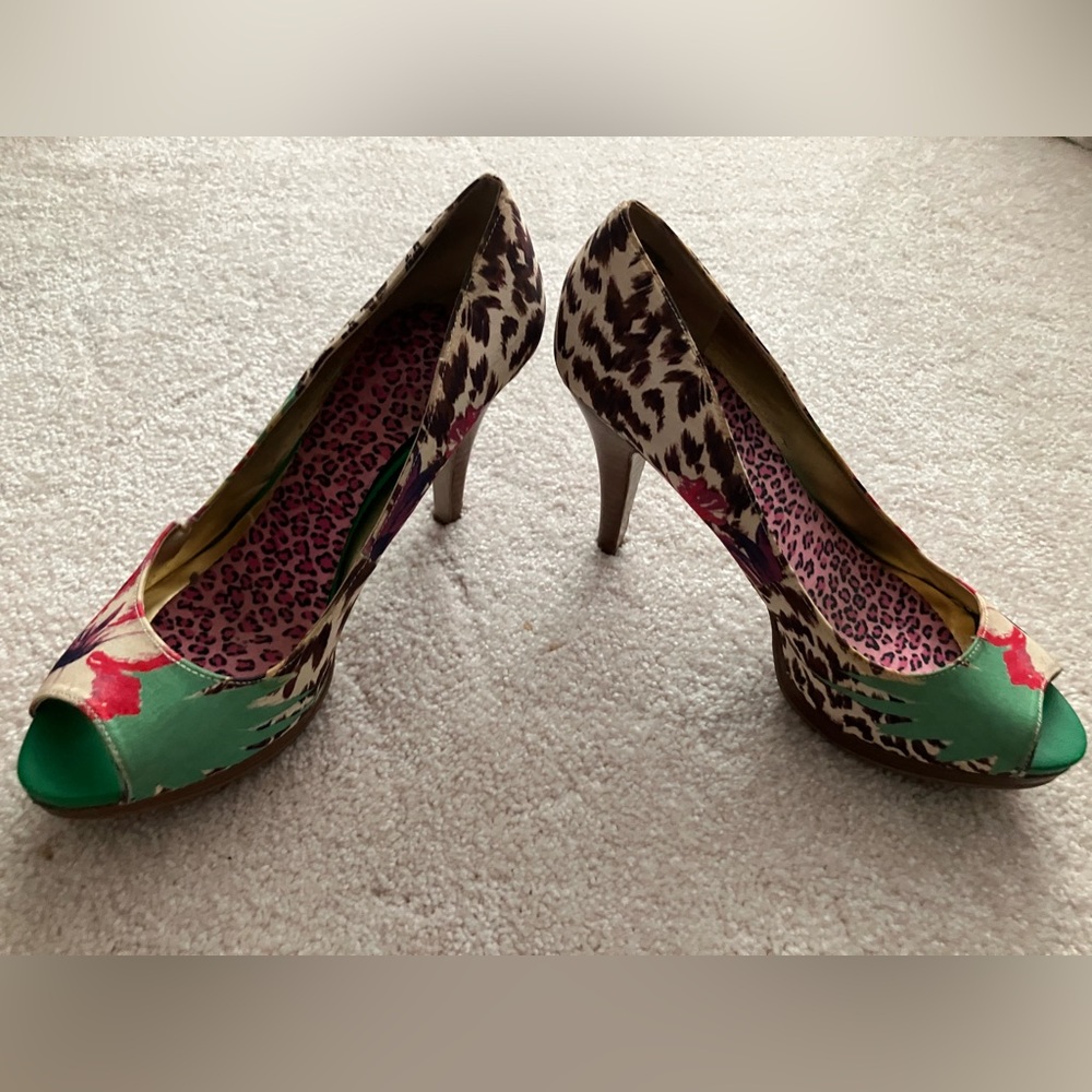Nine West heels w/ animal print and tropical floral print Roberto-Cavalli Gucci